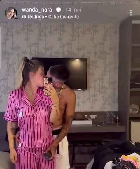 Wanda_nara Pink Pajama Kiss OnlyFans Video Leaked