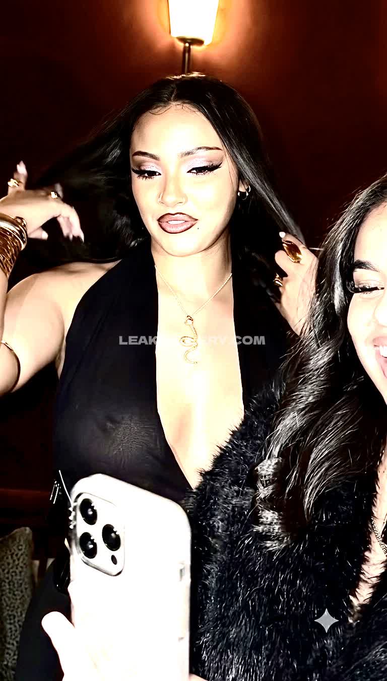 Wejdene Deep V Neck Reveal OnlyFans Photo Leaked