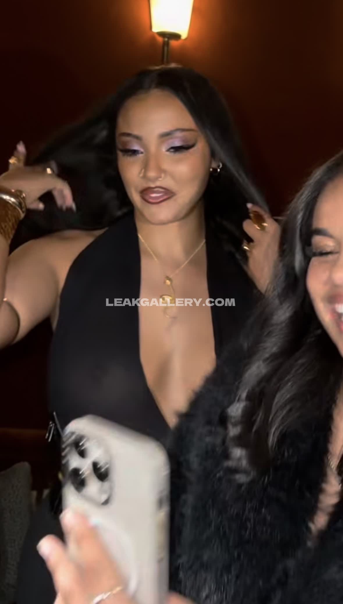 Wejdene Deep V Neck Reveal OnlyFans Photo Leaked