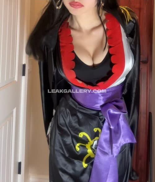 Jillynozomi / Whatthisworldiscomingto Exclusive Leaked Nude OnlyFans #14584585