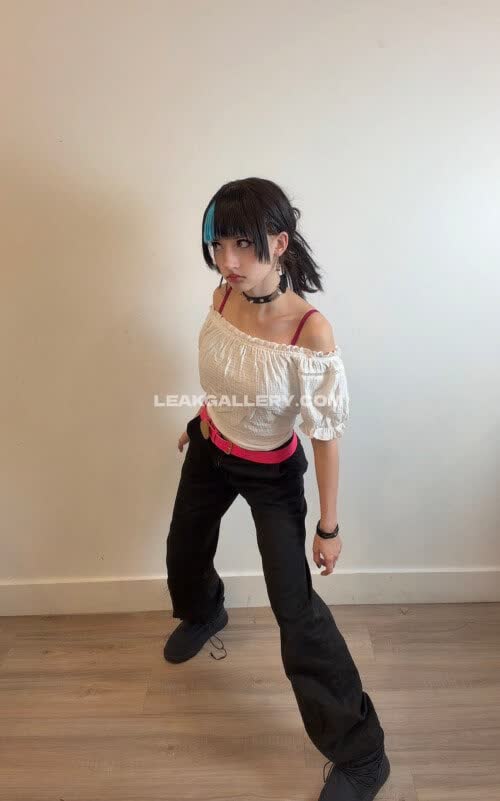 Jillynozomi / Whatthisworldiscomingto Exclusive Leaked Nude OnlyFans #14741060