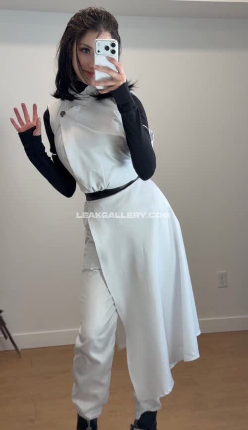 Jillynozomi / Whatthisworldiscomingto Exclusive Leaked Nude OnlyFans #14600147