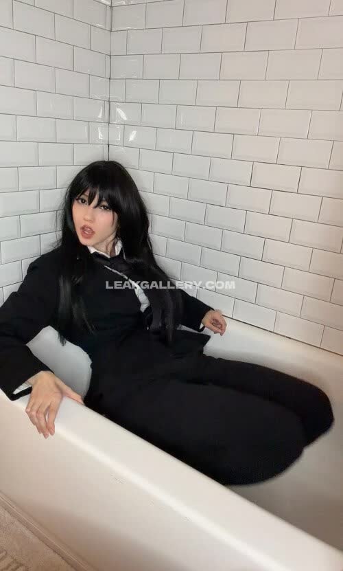 Jillynozomi / Whatthisworldiscomingto Exclusive Leaked Nude OnlyFans #14543522