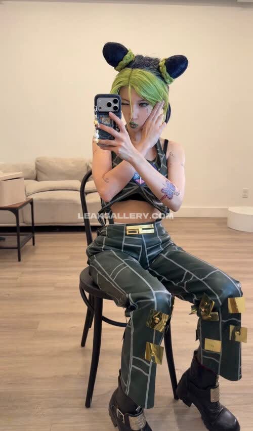 Jillynozomi / Whatthisworldiscomingto Exclusive Leaked Nude OnlyFans #14578448
