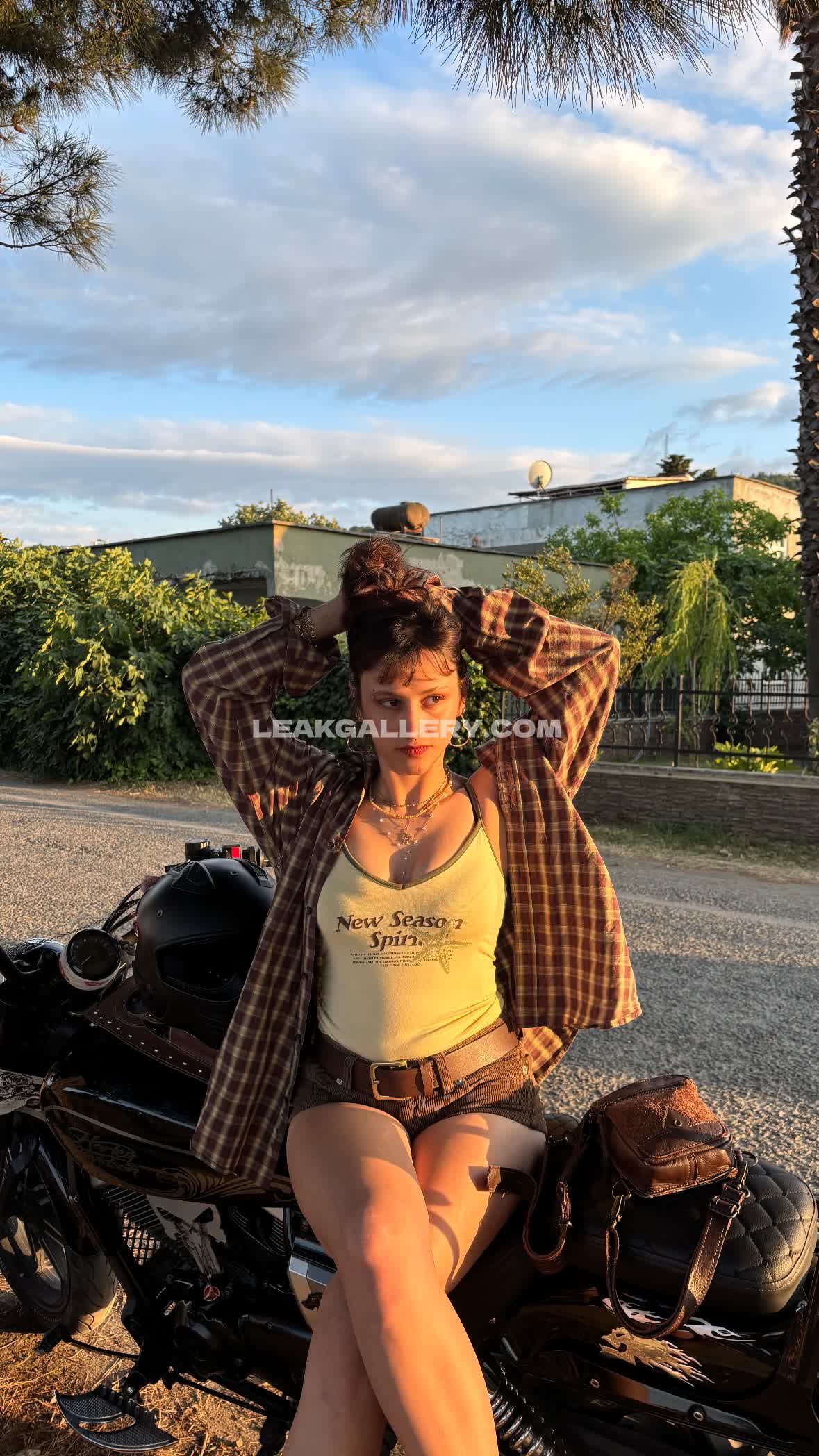 Wiquinkue Exclusive Leaked Nude OnlyFans #12881200