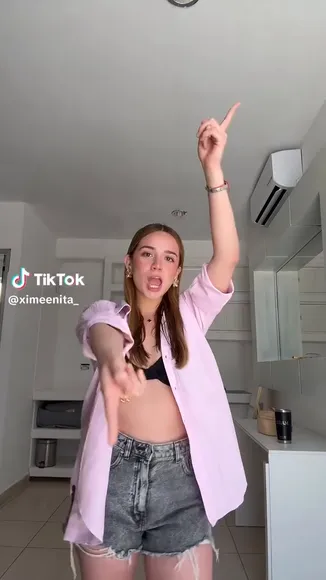 Ximena Black Bra Under Pink Shirt OnlyFans Video Leaked