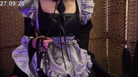 Xsaiiren Maid Outfit Tease OnlyFans Video Leaked