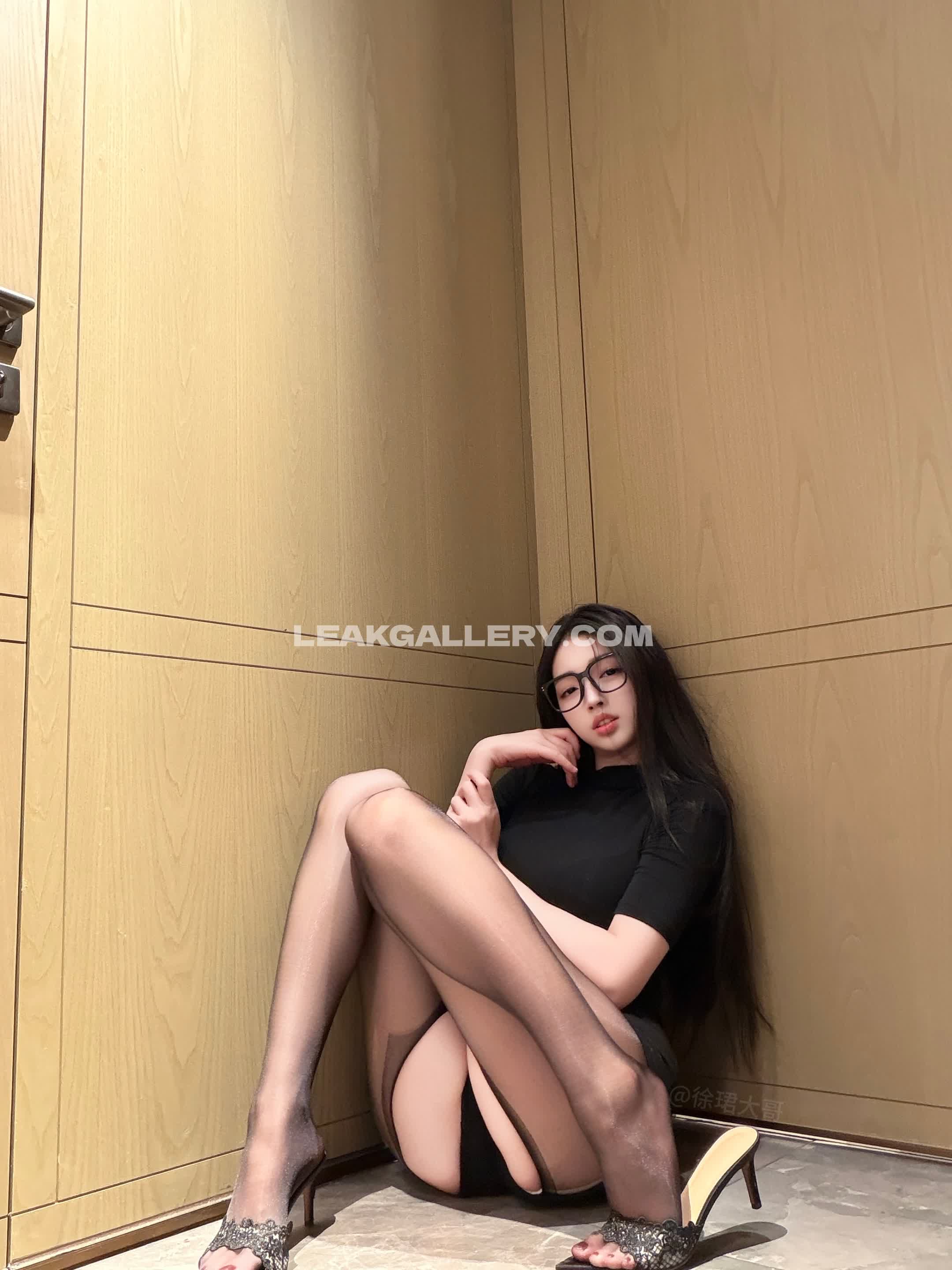 Xujunbiglove Exclusive Leaked Nude OnlyFans #13067097