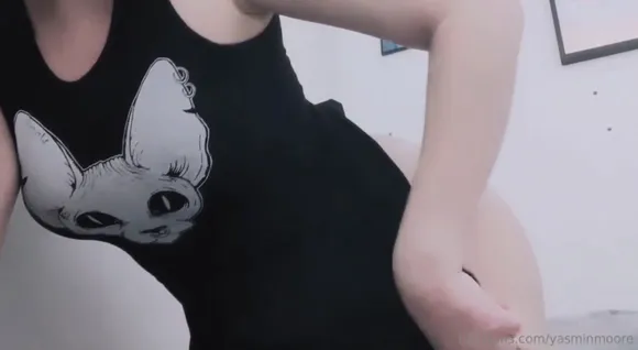 Yasminmoore Thong Under Black Dress OnlyFans Video Leaked