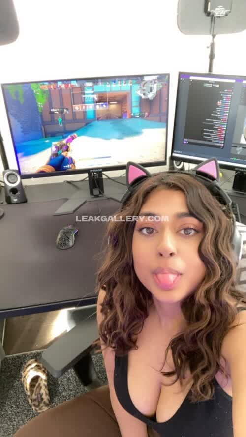 Yasminwithaz Exclusive Leaked Nude OnlyFans #14838563