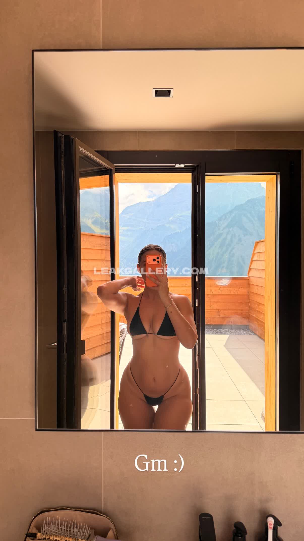 Yesjulz Exclusive Leaked Nude OnlyFans #13281123