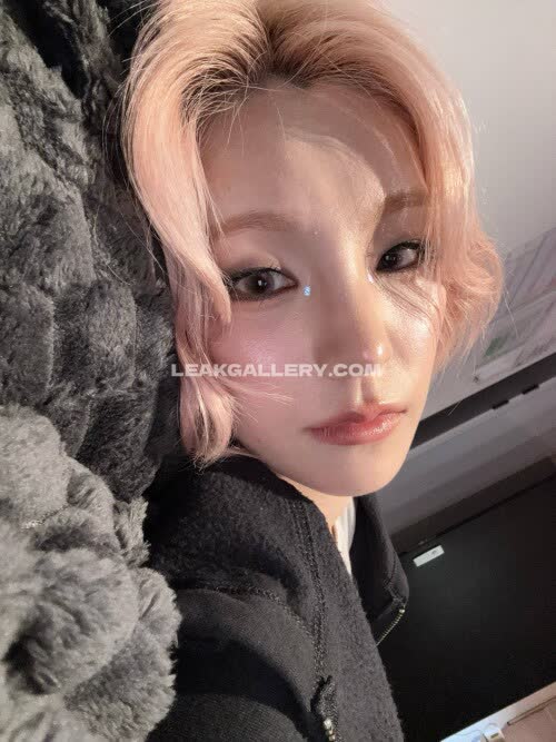 Yezyizhere Exclusive Leaked Nude OnlyFans #12159366