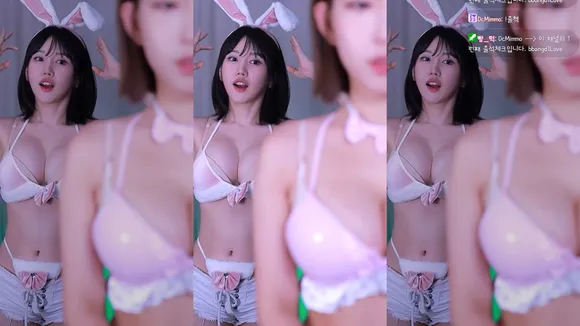 Youchi Bunny Ears Bra Tease OnlyFans Video Leaked