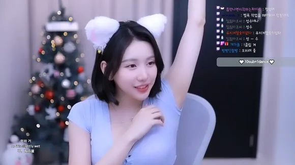 Youchi Cat Ear Headband Tease OnlyFans Video Leaked