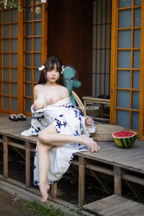 Yourdrug66 Wrapped In Floral Towel OnlyFans Photo Leaked