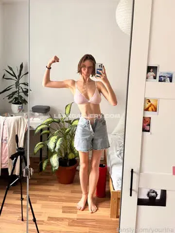 Yourina Bra And Shorts Flex OnlyFans Photo Leaked