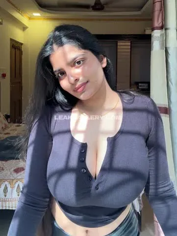 yourstrulyanushkaa