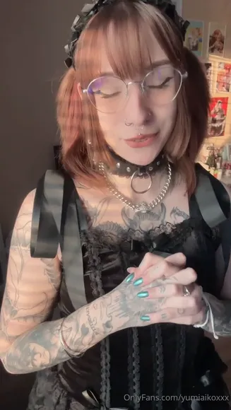Yumiaikoxxx Tattooed Arms Tease OnlyFans Video Leaked