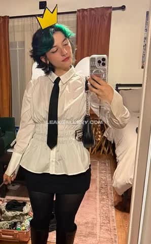 Yungelderberry Schoolgirl Outfit Selfie OnlyFans Photo Leaked