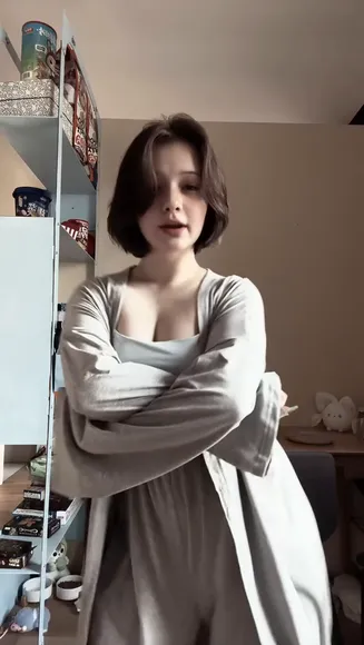 Yuyumii_ Open Robe Tease OnlyFans Video Leaked