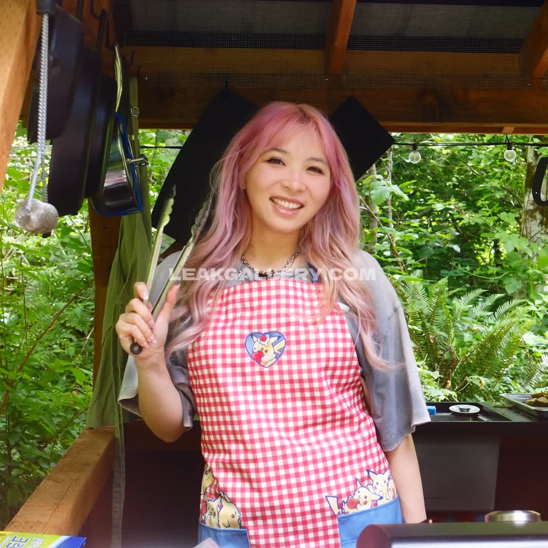 Yvonnieng Exclusive Leaked Nude OnlyFans #12848667