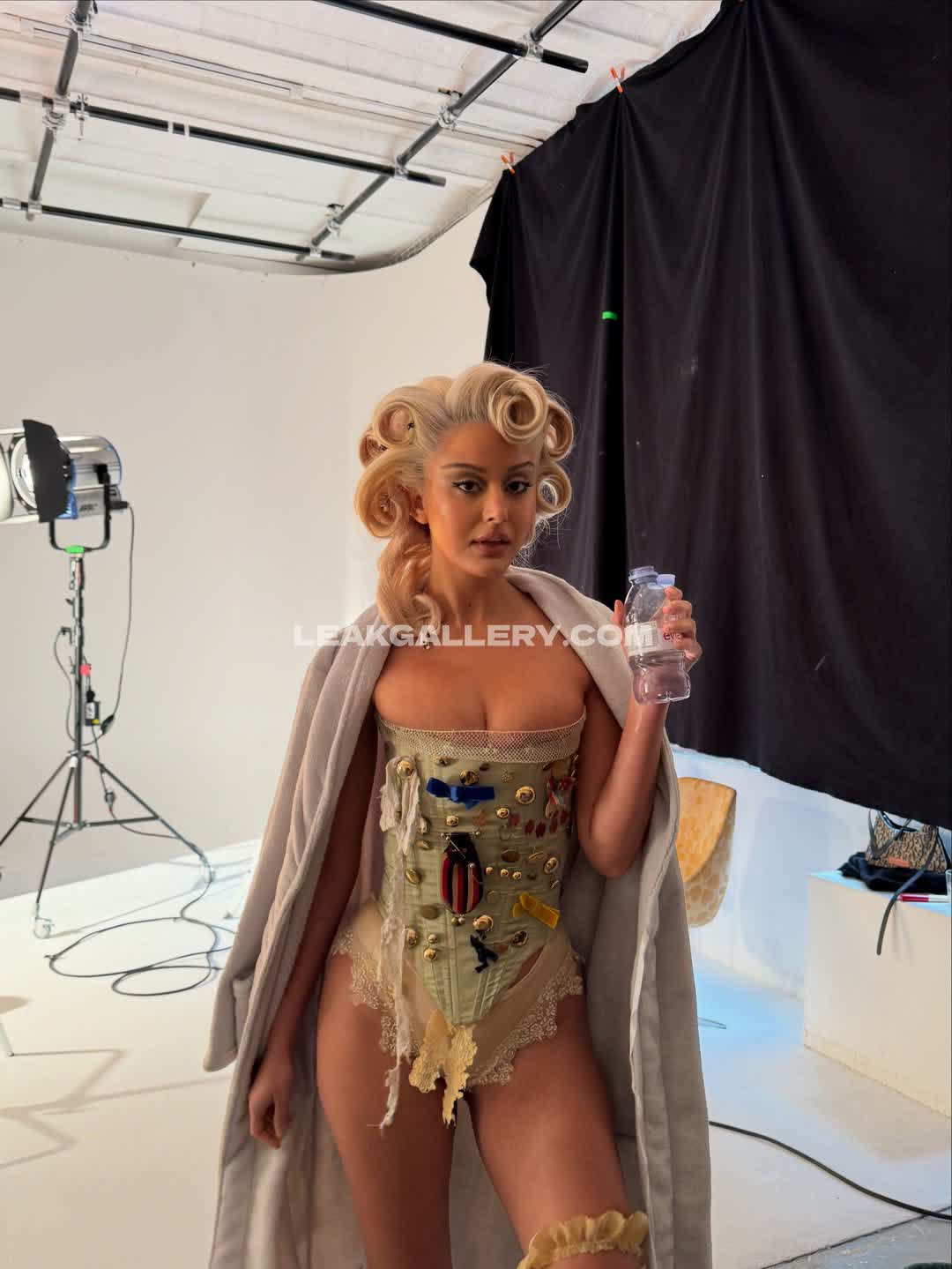 Zahia_dehar 独家泄露的OnlyFans裸照 #12555028