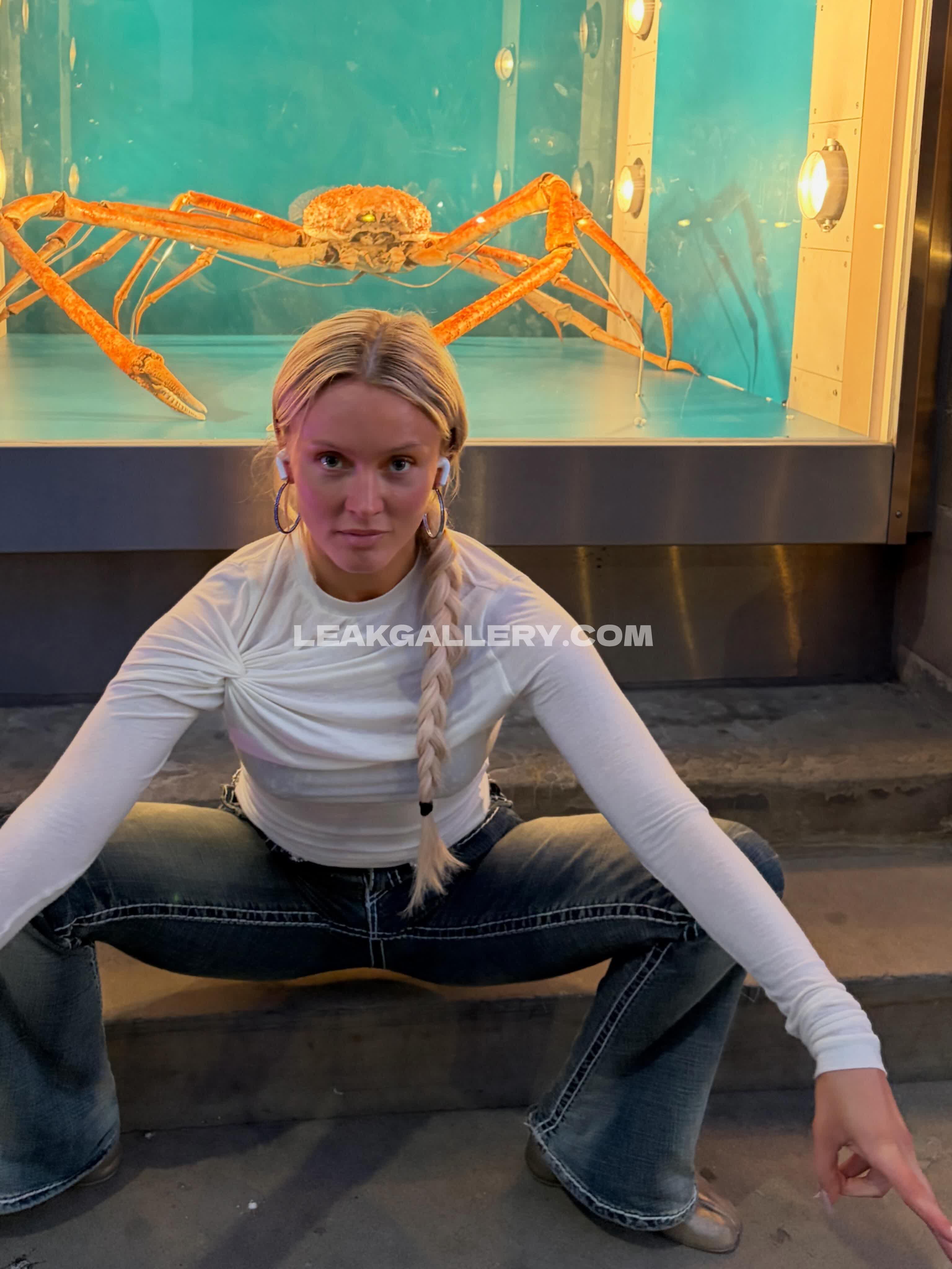 Zaralarsson Exclusive Leaked Nude OnlyFans #12892241