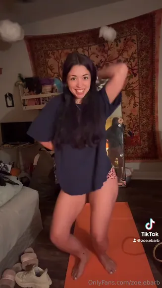 Zoe Ebarb Leopard Shorts Twerk OnlyFans Video Leaked