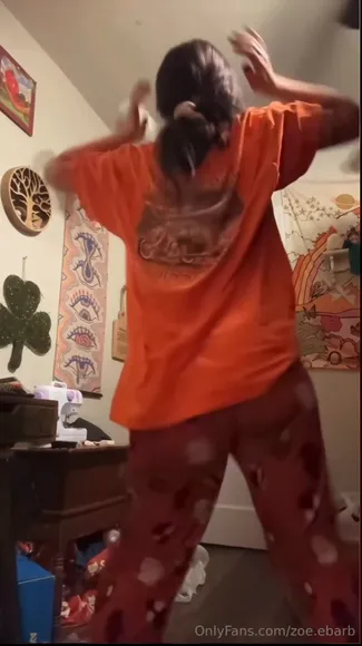 zoeebarb