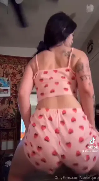 Zoe Ebarb Strawberry Print Ass Twerk OnlyFans Video Leaked