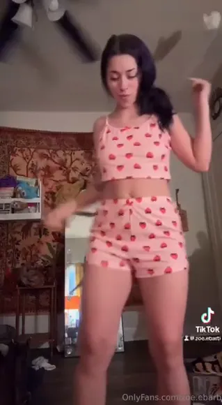 Zoe Ebarb Pink Heart Print Shorts OnlyFans Video Leaked